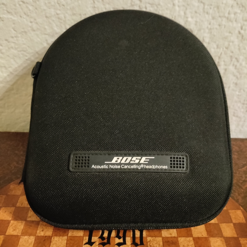 Bose QuietComfort 35 II Noise Cancelling Bluetooth Headphones— Wireless